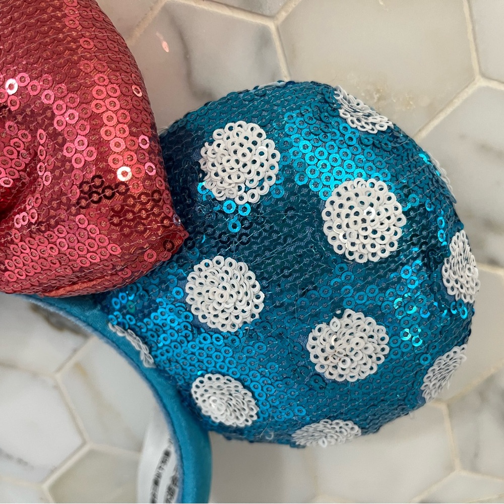 Disney Parks Classic Minnie Ear Sequin Headband Blue Polka Dot Red Bow and Daisy - Picture 5 of 16